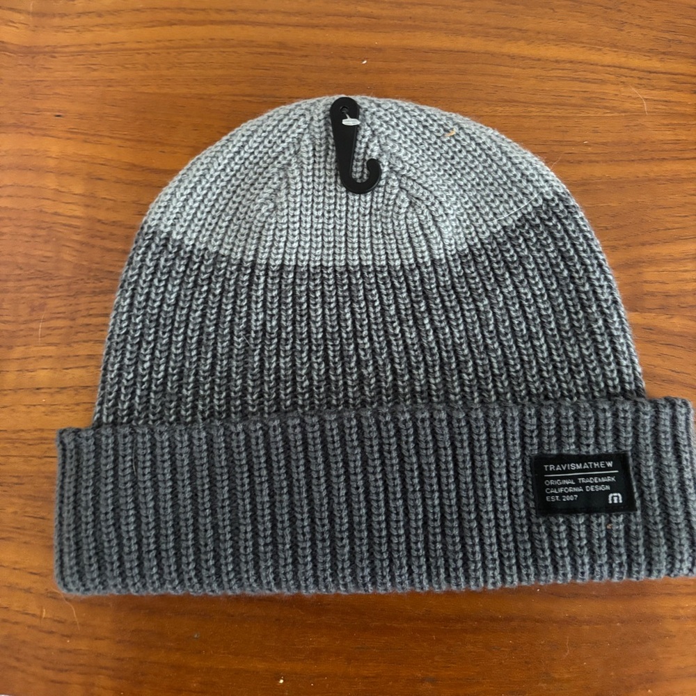 NWT Travis Mathew Two-Tone Heather Gray Beanie
